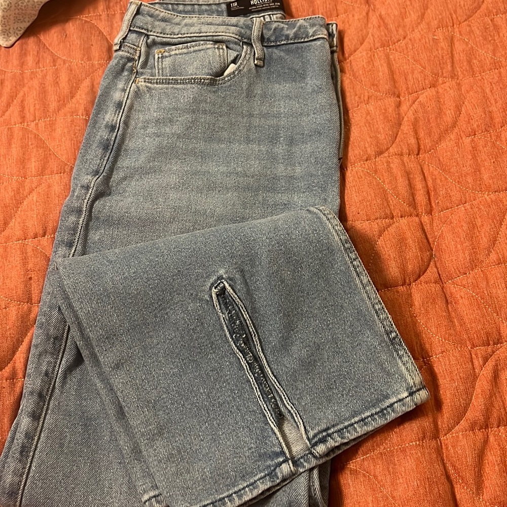 Hollister jeans